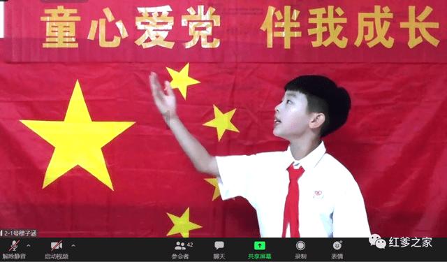 上栗收费站：雪天送温暖 暖手暖胃暖人心
